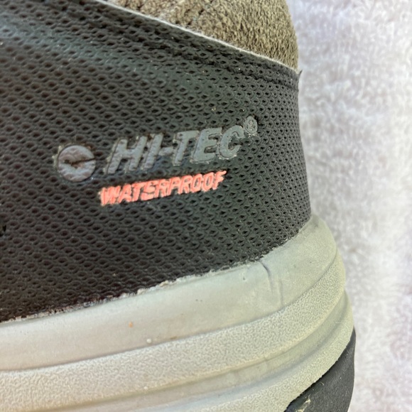 Women’s Hi tech ladder ankle height, hiking boots, gray/pink size 7 1/2 medium - Picture 6 of 10